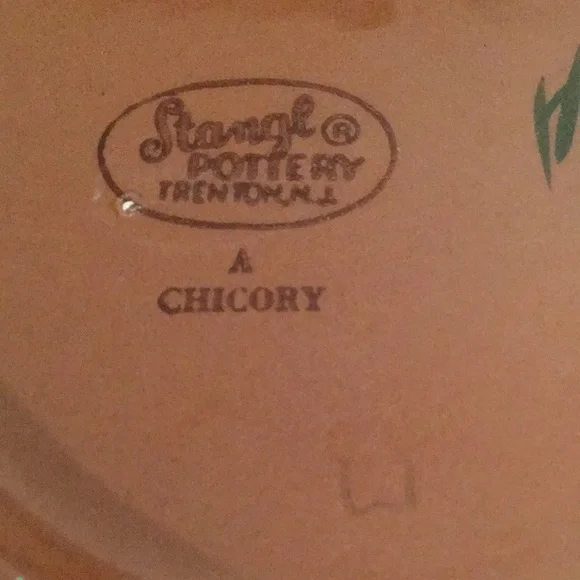 Vintage Stangl Pitcher and matching bowl - Picture 3 of 5